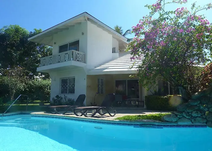 Charming Oceanside 2 Bd Villa
