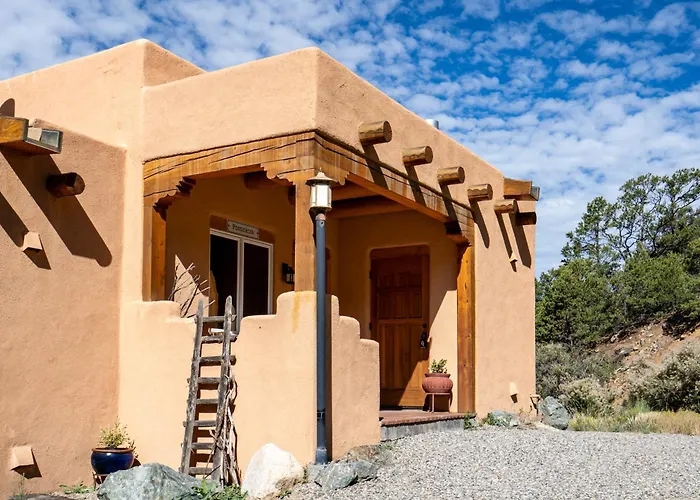 Bookend Adobes, 9 Mi To Taos Ski Valley