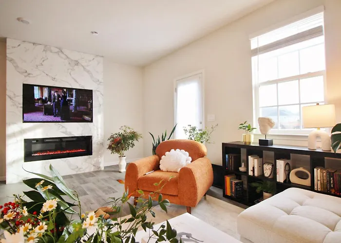 Riverwinds - Modern Charm Near Shenandoah National Park