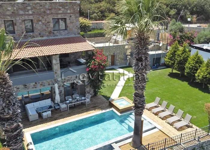 Mira Luxury Villa