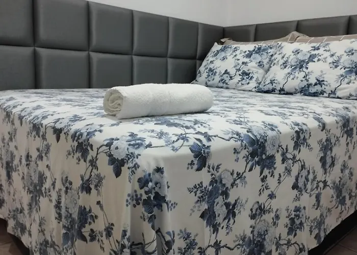 Quarto Econômico
