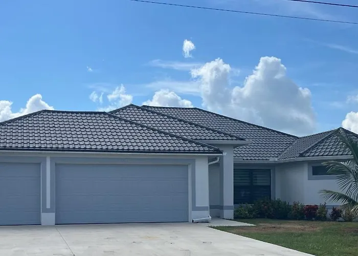 The Salt Life Get Away - Cape Coral, Florida
