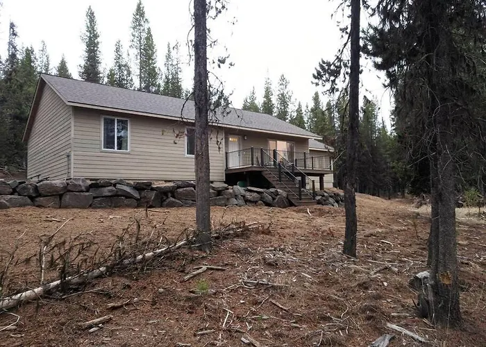 Wild Woods - Cascades Riverside Retreat