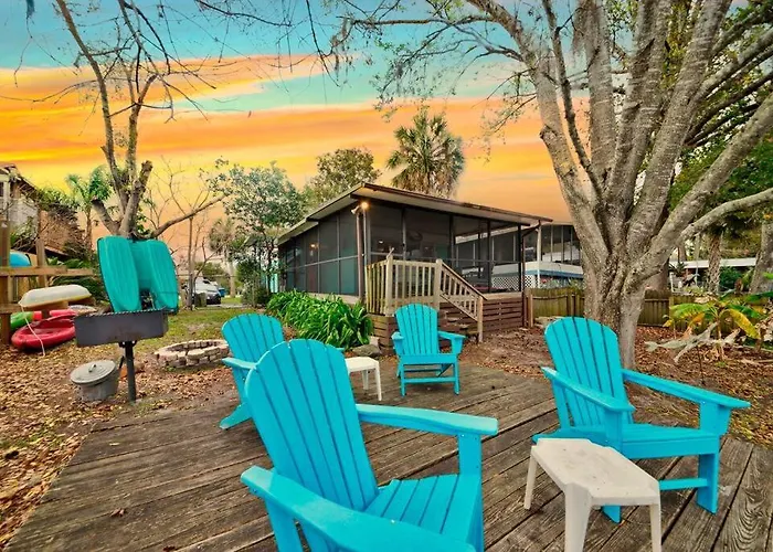 Mermaid Cove - Waterfront Home With Paddlecraft Direct Weeki Wachee River Access