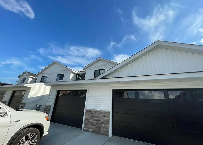 Completely Modern Furnished Private House Near Mayo Clinic