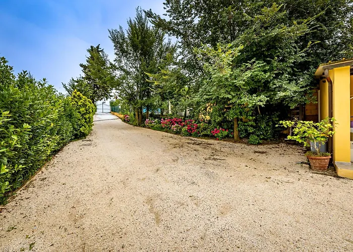 Casale Il Fontanellino - Country House Near Florence
