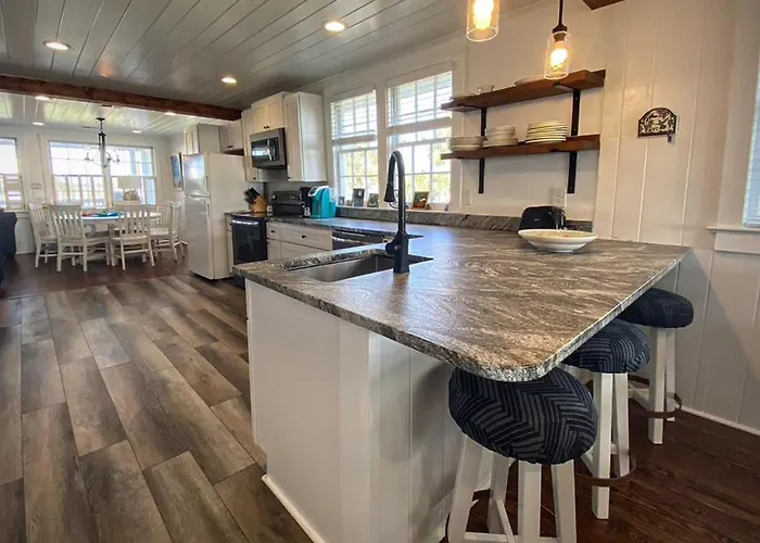 Carolina Breezy By Sea Scape Properties