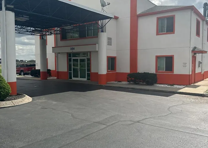 Howard Johnson By Wyndham Clarksville Tennessee