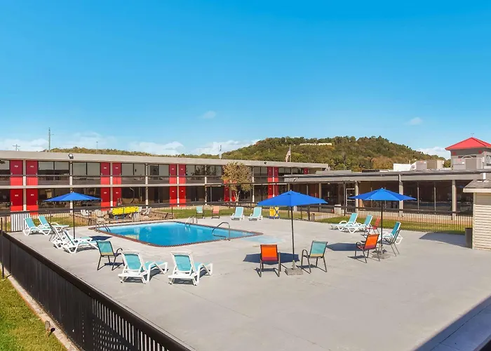Econo Lodge Cave City