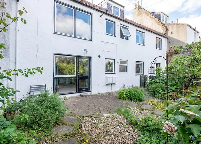 The Cooperage Garden Apartment - Crail
