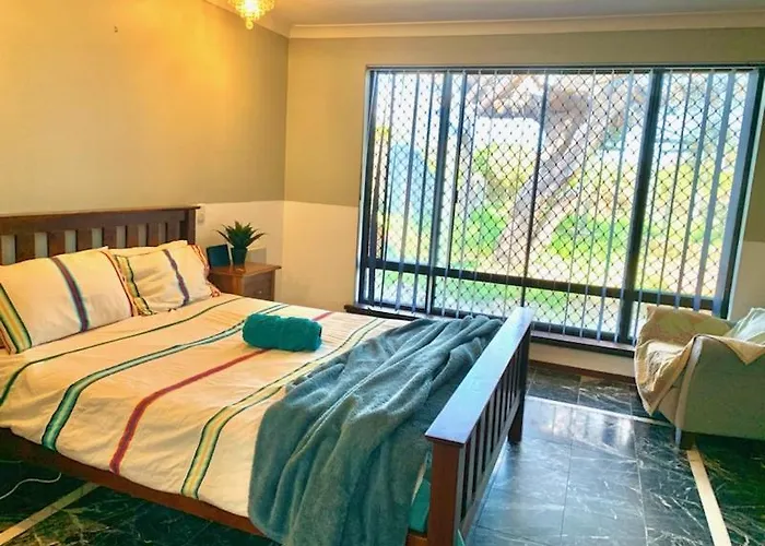 Long Stay Ens Mater Fifo Affordable Holiday Room Near Fremantle City Swan River And Murdoch University