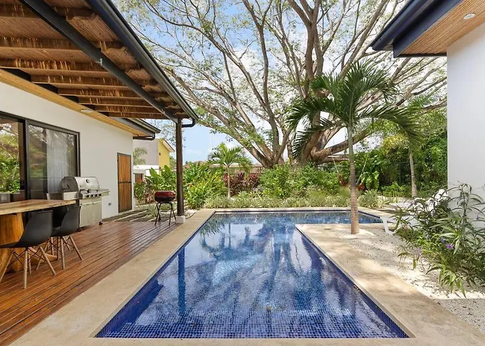 Cu28 New 3 Bdrm Home W Pool And Guanacaste Tree