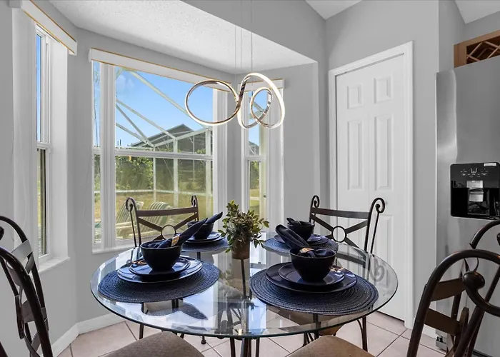 Amazing 4 Bedrooms 3 Bath With Private Pool, Near Disney And Universal!