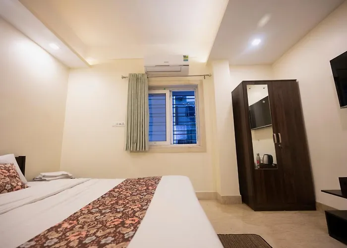 Lakeside Suites