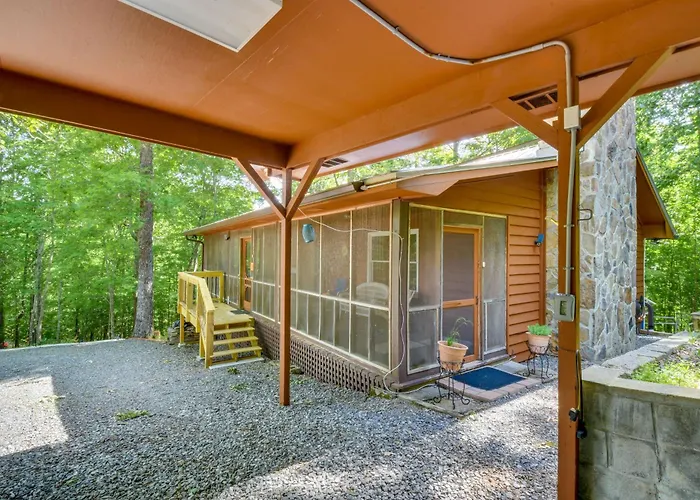 Cozy Hiawassee Cabin - 4 Mi To Lake Chatuge!