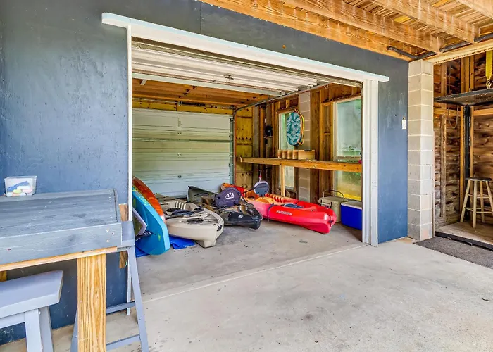 Riverfront Milton Cabin W/ Boat Ramp & Dock!