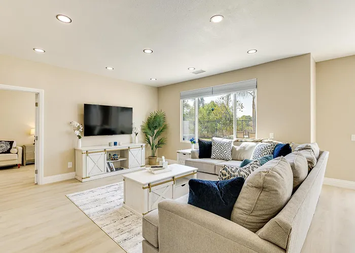 Mtn-View Gem W/ Private Yard: Luxe Beaumont Home
