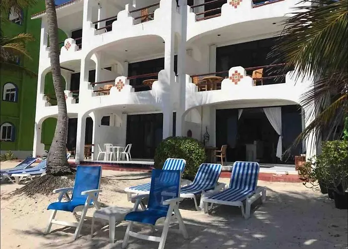 Beachfront Akumal Half Moon Bay