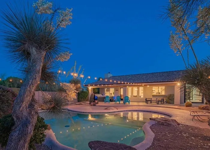 Sunny Scottsdale Oasis With Pool