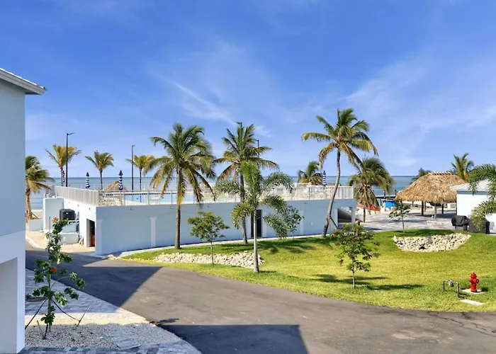 Ocean Front Breeze In Paradise