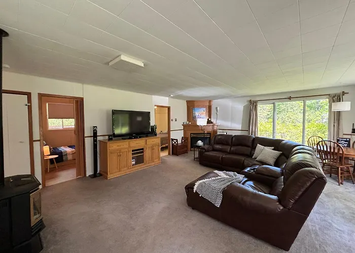 Affordable Sauble Beach Getaway