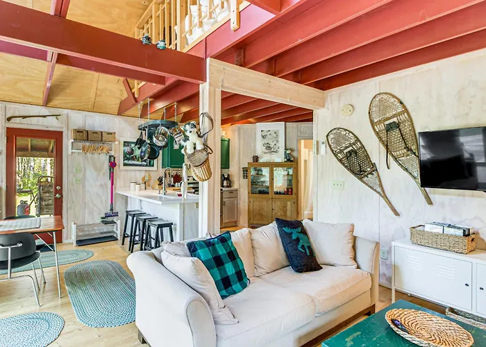 Riverside Retreat In Crosby: Pet Friendly!