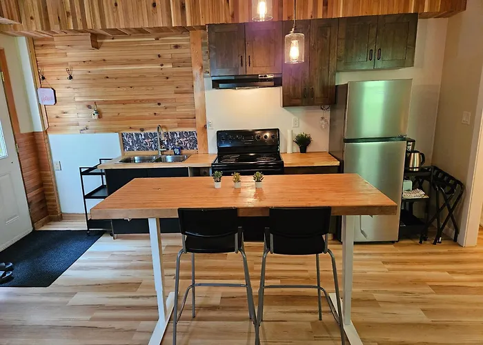 Carriage House - 2 Suites- Hike & Rest - Ev Plug