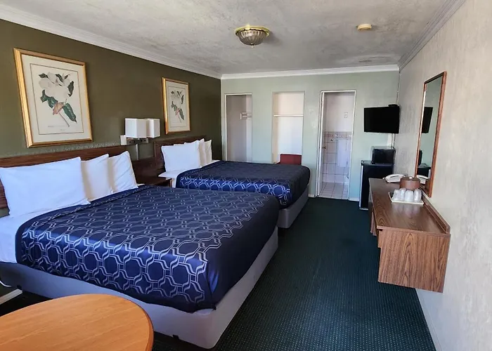Budget Inn