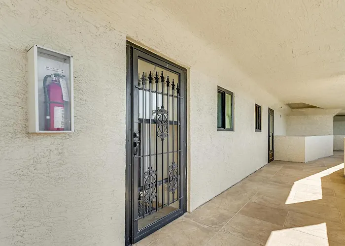 Balcony & Resort Amenities: Gulf Coast Escape!