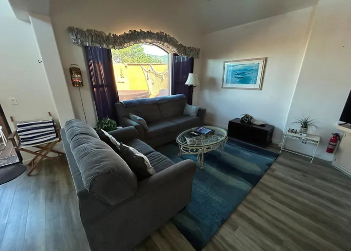 Ocean Cabin 28 W Private Jacuzzi Pet Friendly
