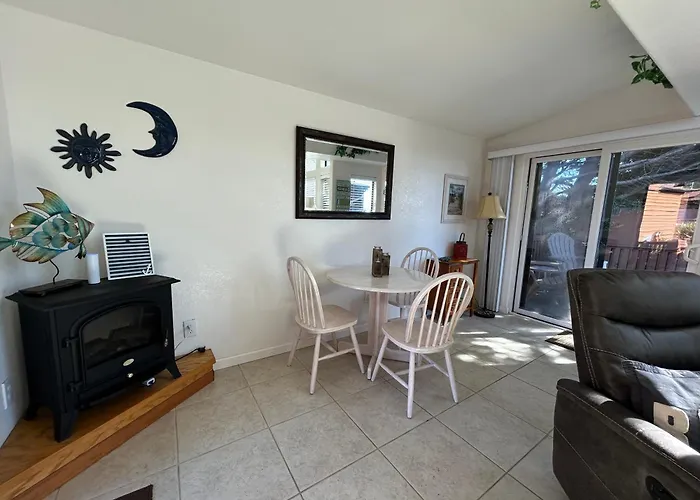 Oceanview Cabin 18 With Private Jacuzzi