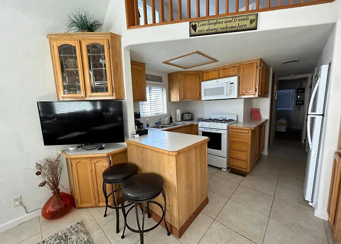 Oceanview Cabin 18 With Private Jacuzzi
