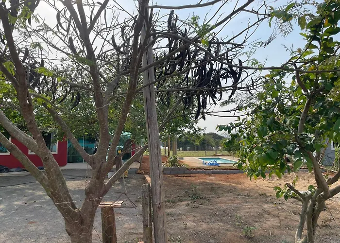 Casa com Piscina na Represa de Carlópolis