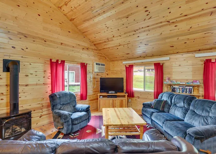 Deadwood Cabin W/ Foosball Table, Near Sanford Lab