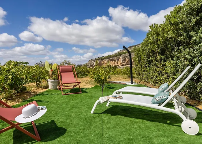 Villa Bonifato Alloggo A Uso Turistico Vista Sulle Campagne E Sul Mare Siciliano