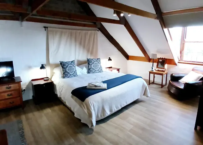 Hemel En Aarde Village Accommodation