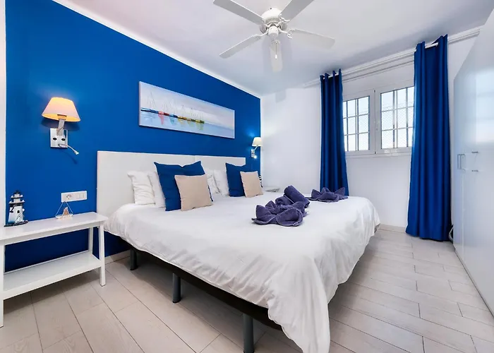 Apartment La Vela Azul - Pool & Tennis - Free Ac & Good Wifi - By Lanzarote Vacation Homes