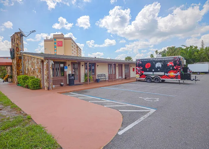 Liberty Inn And Suites Orlando - Kissimmee Near Disney World