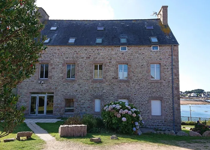 Appartement Avec Wifi, Vue Sur Le Port De Ploumanac'H A Perros-Guirec - Ref 876