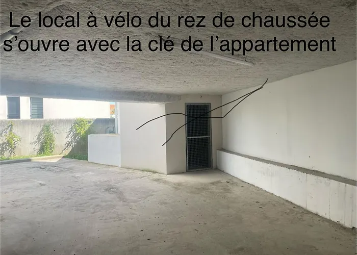 Le Lodge Park A La Rochelle