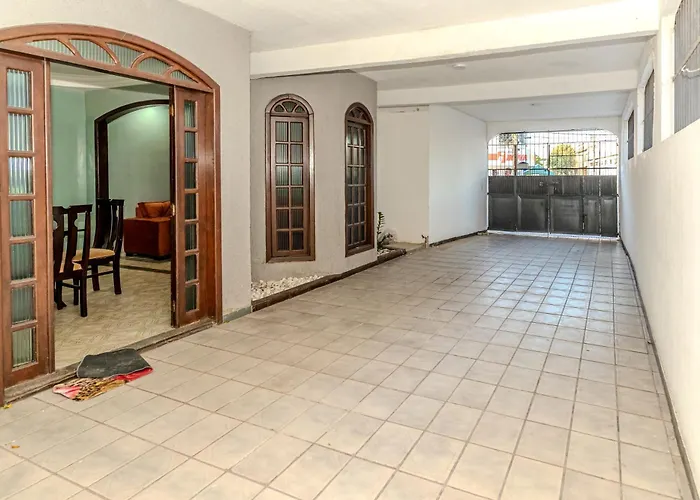 Quarto 5 com 2 Camas de Solteiro