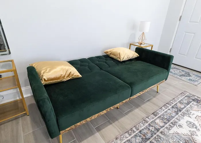 4 New Apts - 3 Bed Apt 1St Floor & 3 Bed Apt 2Nd Floor - 1 Bed Studio Apt Ground Floor & 1 Bed Studio Apt Ground Floor Near Penn Station Ewr Airport Beth Israel Hospital Manhattan Nyc