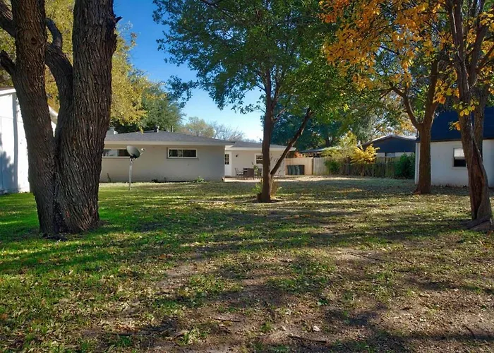 Spacious Luxurious House Big Groups And Pool
