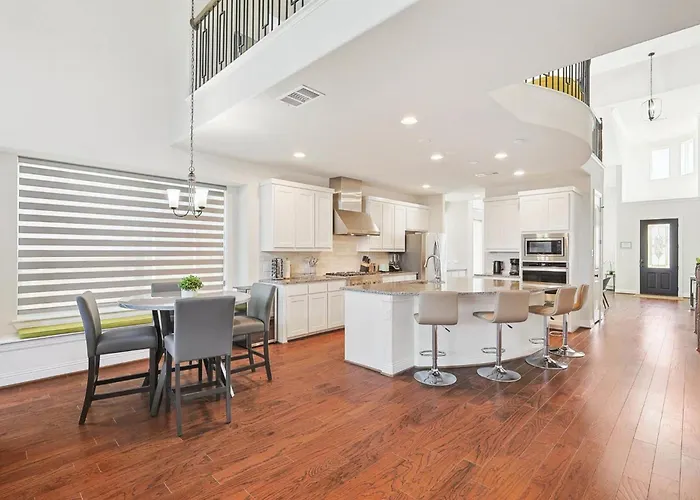Brand New Luxury 6Bd 5Ba Grand Vacation Home