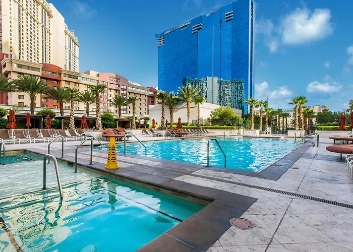 The Signature Mgm Condos