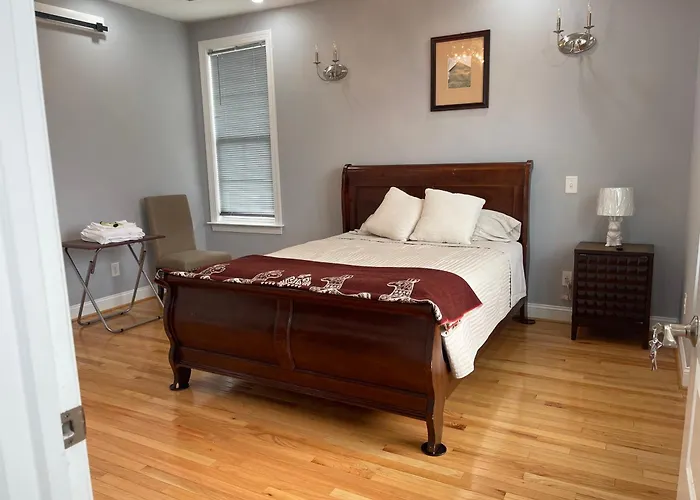 Queen Room