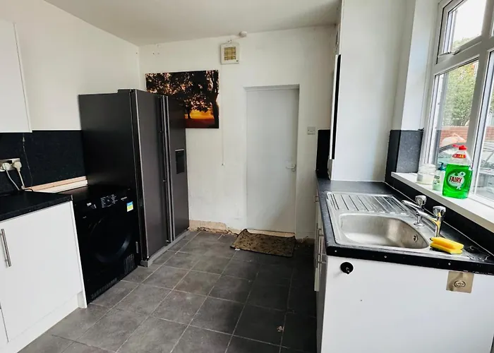 Ella Street Double Room
