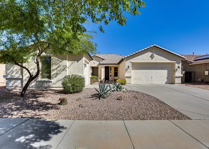 4 Mi To Surprise Stadium! Home W/ Furnished Patio