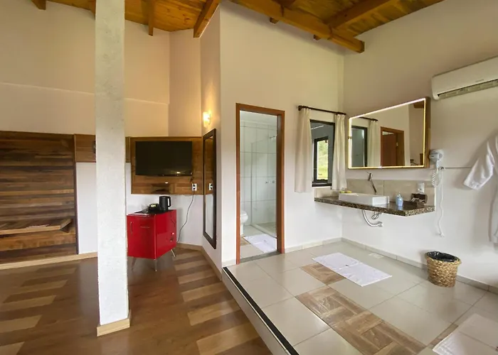 Hibisco Home Hotel