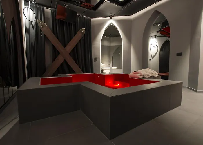 Emotional Grand Motel